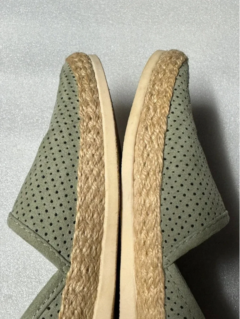 7.5 M sage green slip-on espadrille flats Esprit